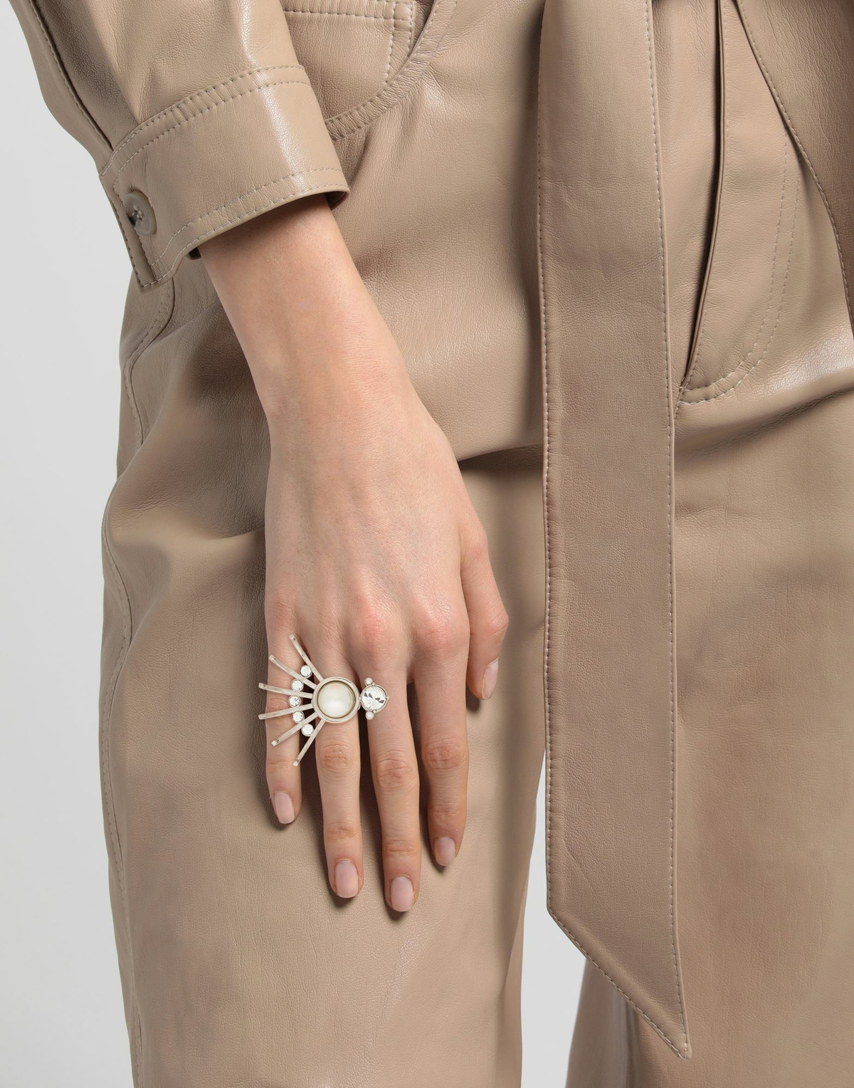 Alberta Ferretti Womens Ring in Off white