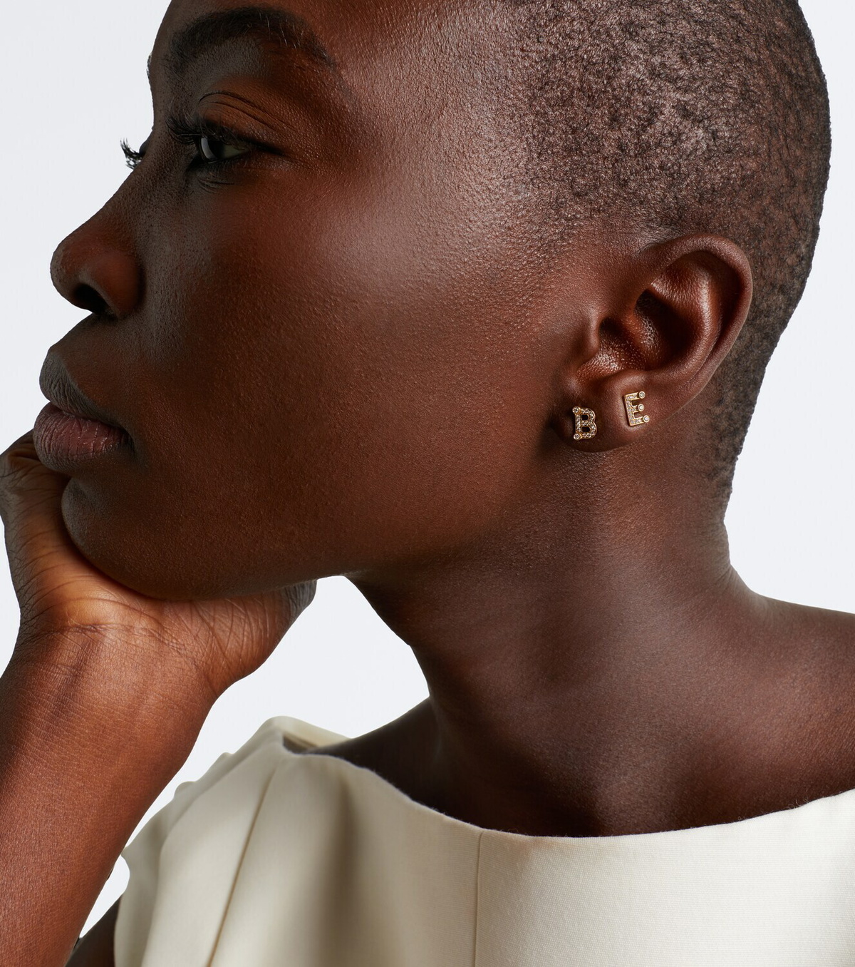 Sophie Bille Brahe Initial Petite E 18kt gold single earring with diamonds