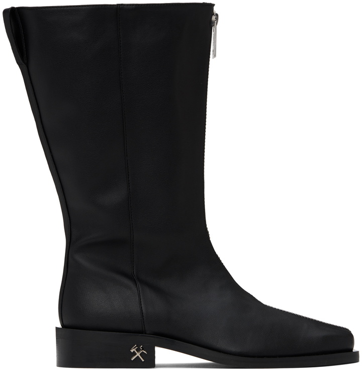 Photo: GmbH Black Adem Boots