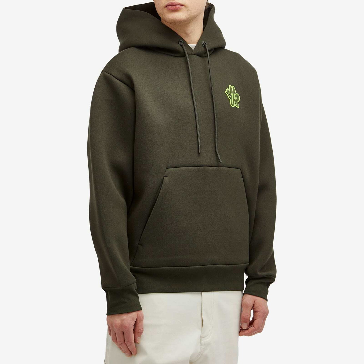パーカー・フーディ MONCLER Men Hoodies 8G0000489AWV 816 GREEN Moncler Men's Badge Logo Hoodie in Green Moncler