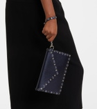 Valentino Garavani Rockstud Medium leather pouch