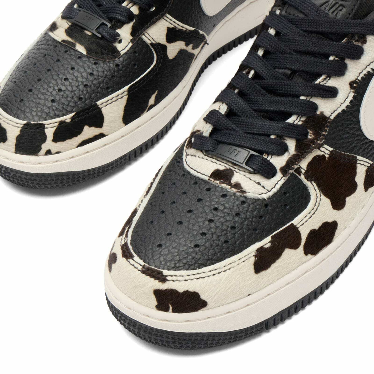 Nike Women's Air Force 1 '07 Se Prm Sneaker in Black/Phantom