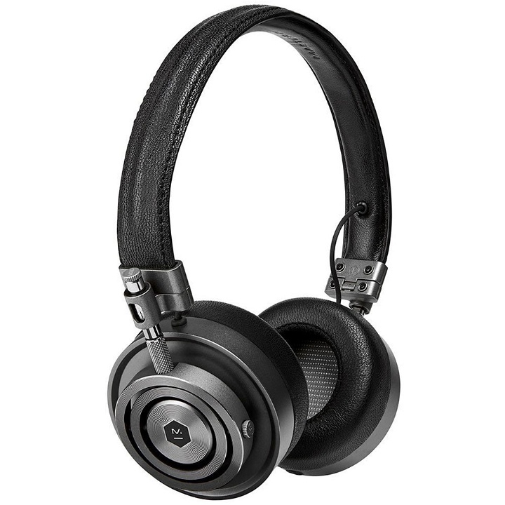 Photo: Master & Dynamic MH30 On-Ear Headphones