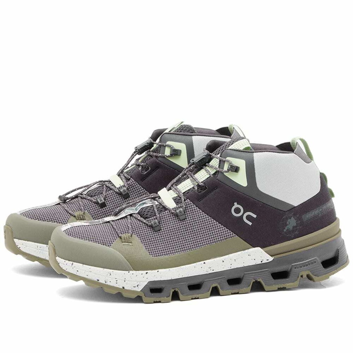 Photo: ON Men's Running Cloudtrax Sneakers in Ink/Frost