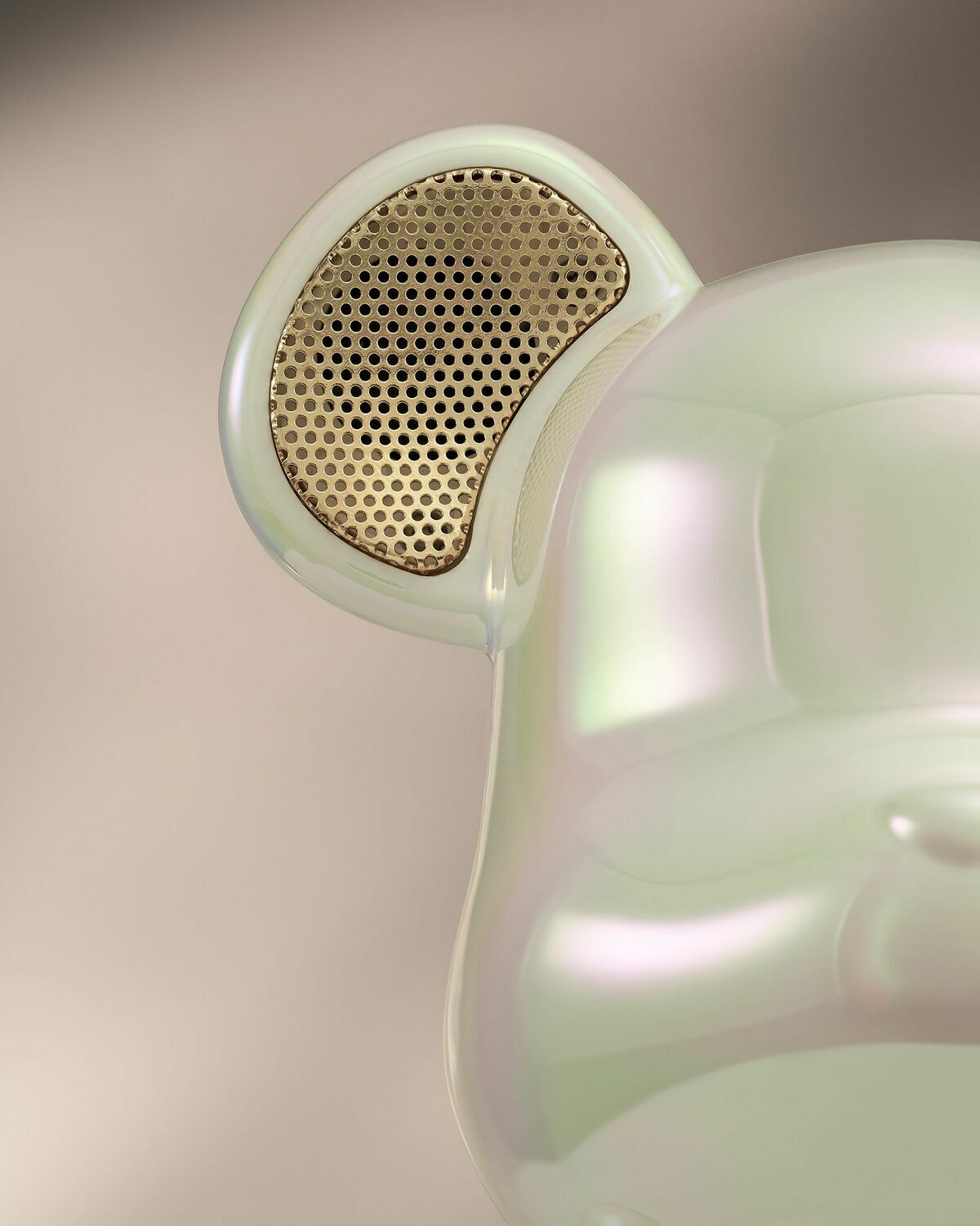 MEDICOM BE@RBRICK AUDIO 400% Portable Bluetooth Speaker Beige Mens Home deco
