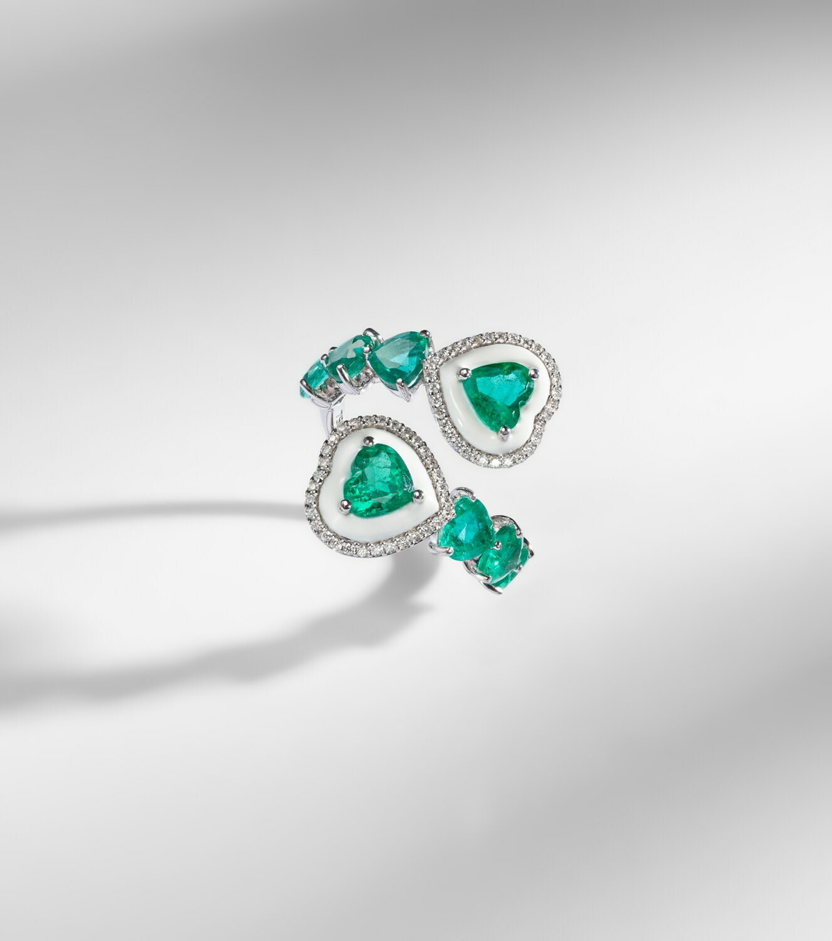 Kamyen Heart 18kt white gold and enamel ring with emeralds and diamonds