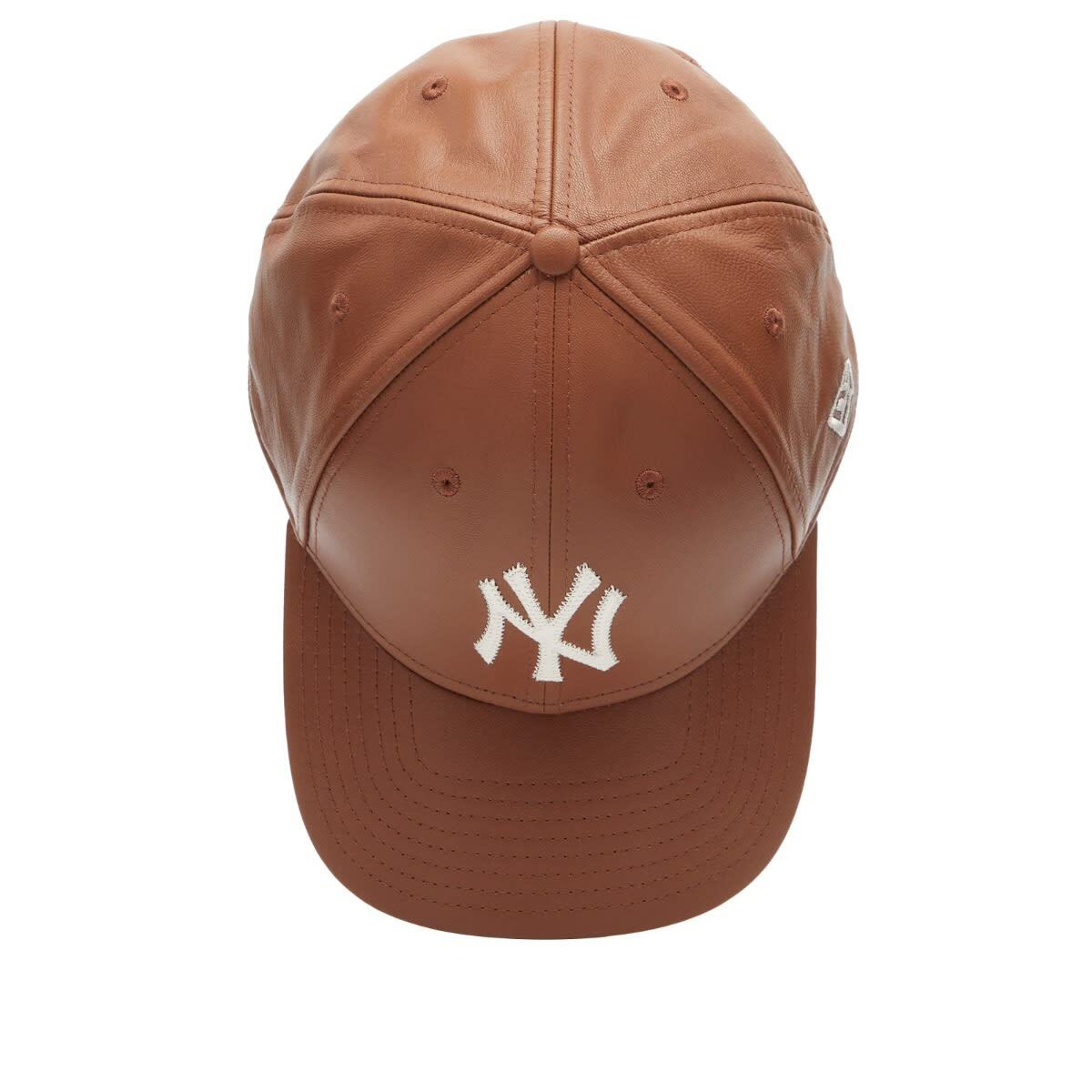 New Era New York Yankees Leather 9Forty Adjustable Cap in Brown