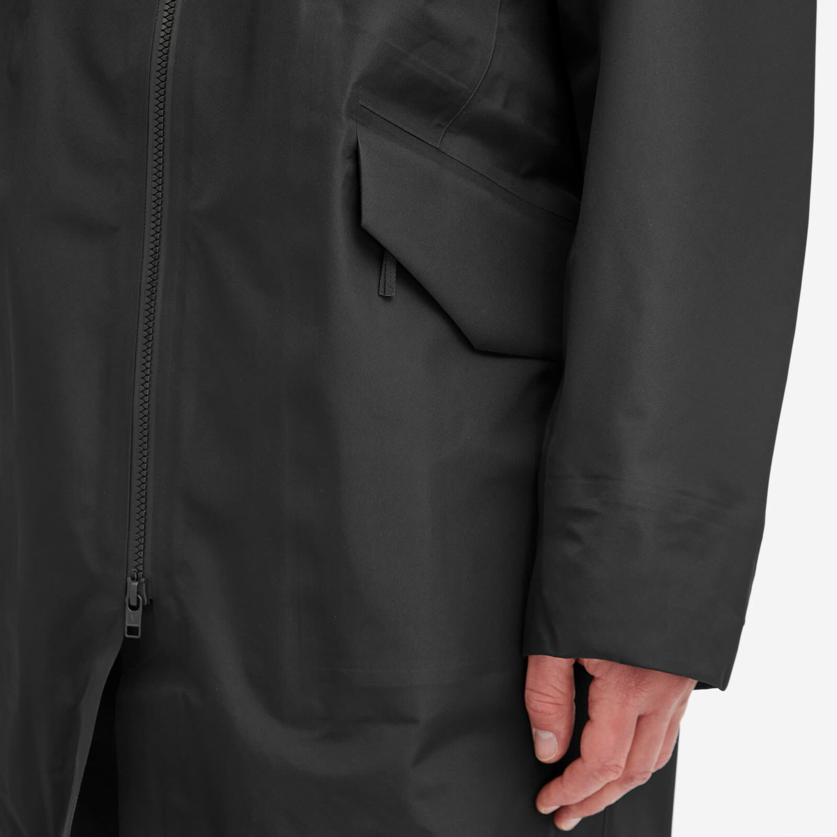 Arc'teryx Veilance Men's Arcteryx Veilance Monitor Coat in Arc'teryx Veilance Men's Arcteryx Veilance Monitor Coat in