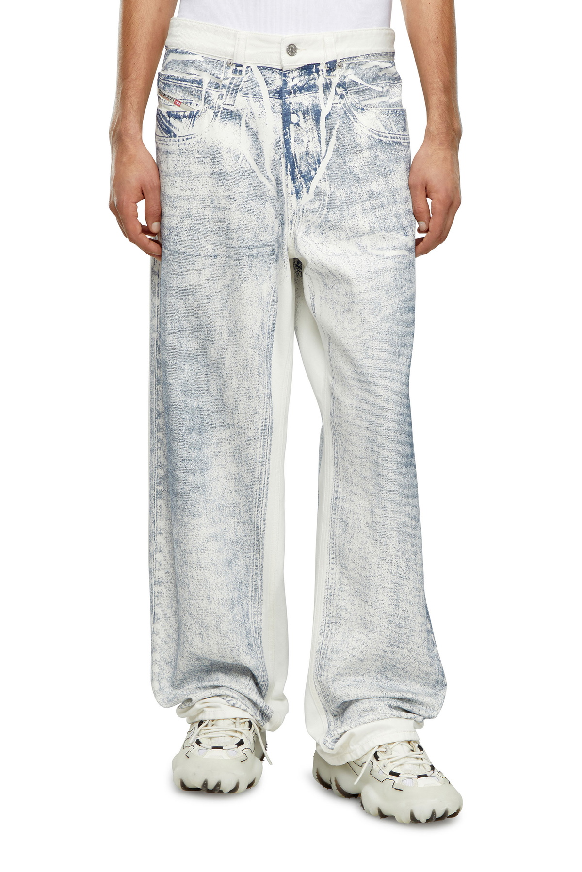 Diesel Relaxed Jeans - 2001 D-Macro - Jeans Mens in White Diesel