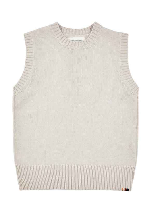 Photo: Extreme Cashmere N°252 Layer Cashmere Vest - Cream - One Size