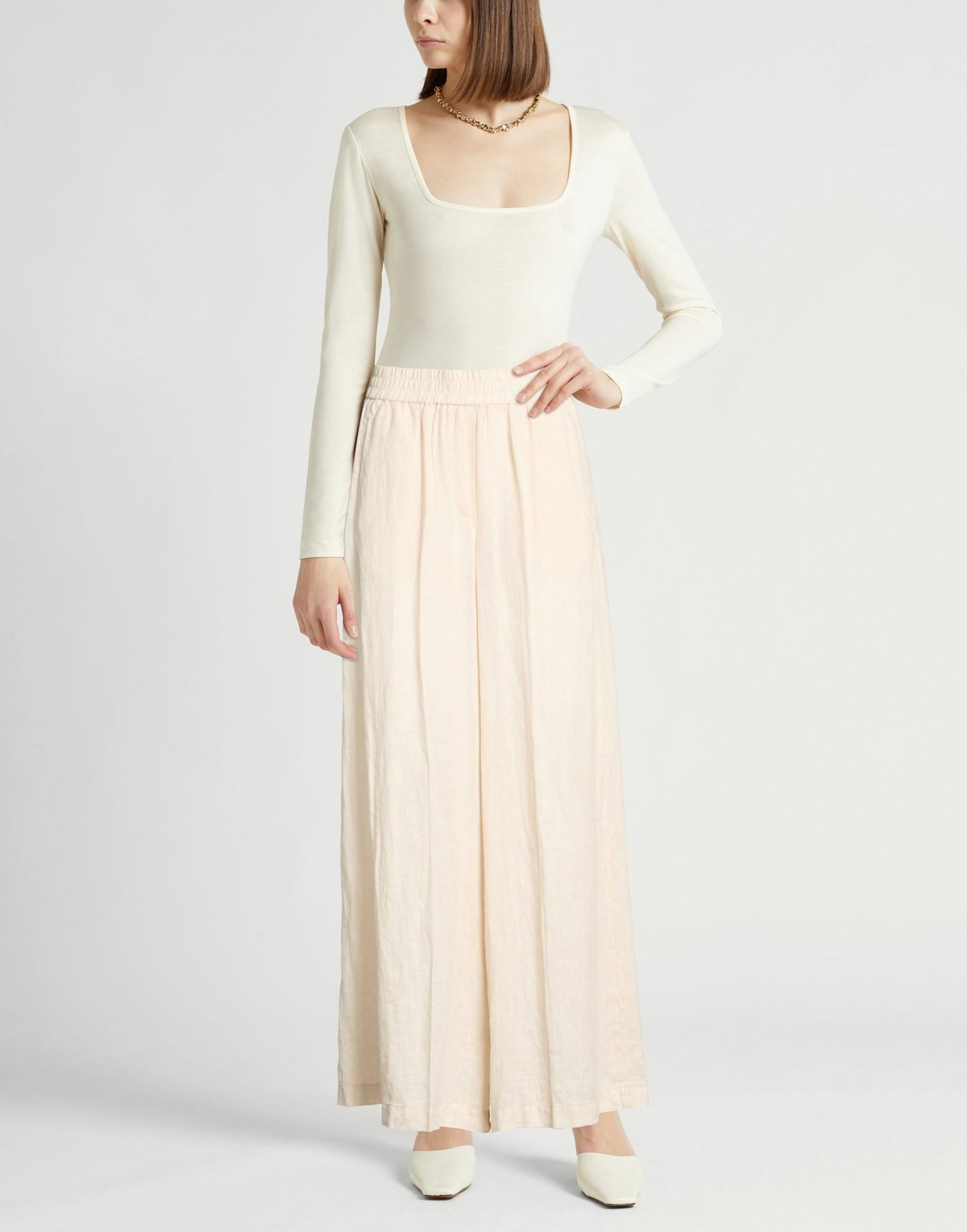 Peserico Easy Womens Pants in Beige