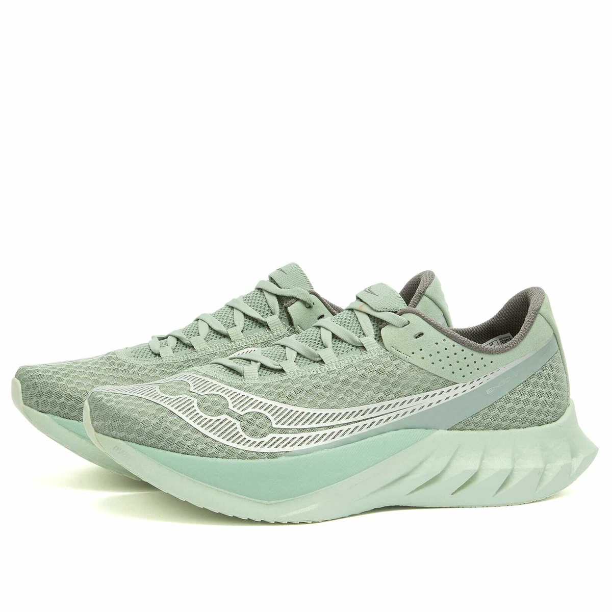 Saucony Men's Endorphin Pro 4 Sneaker in Iceberg/Carbon