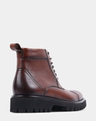 Steve Madden Gavvinn Boots in Tan