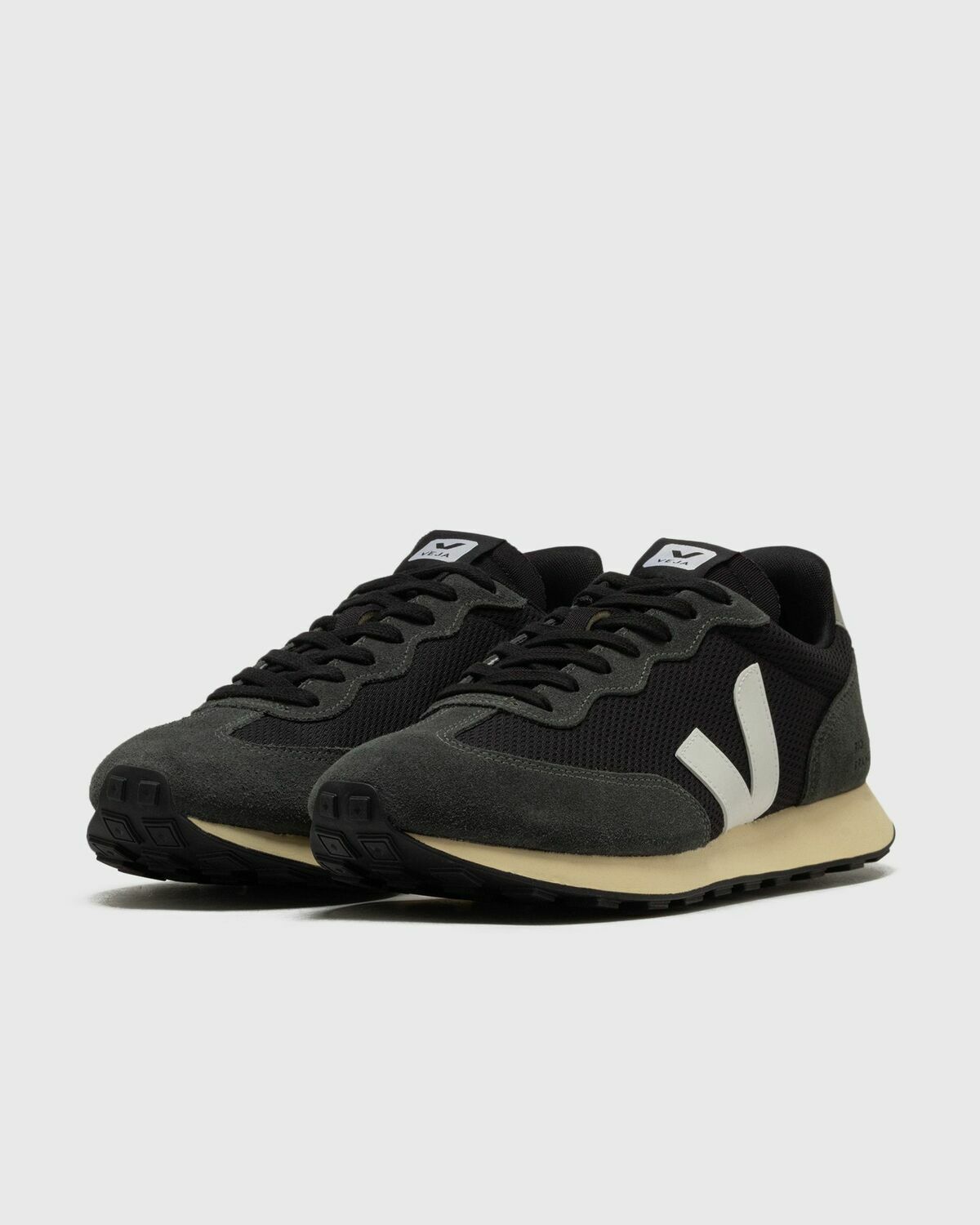Veja RIO BRANCO II ALVEOMESH Black Mens Lowtop