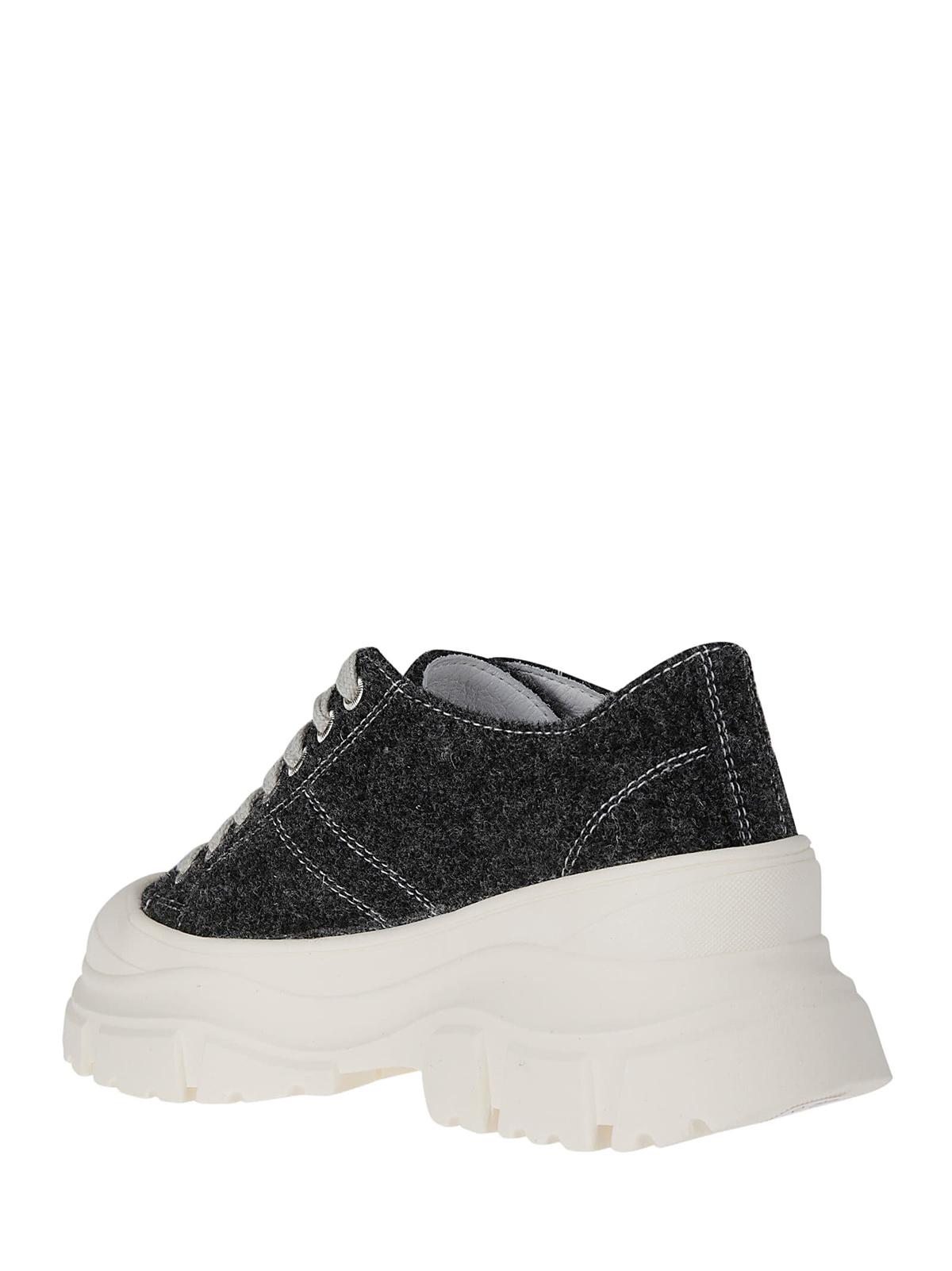 Sofie d'Hoore Sneakers + Side Stitching + Chunky Outsole