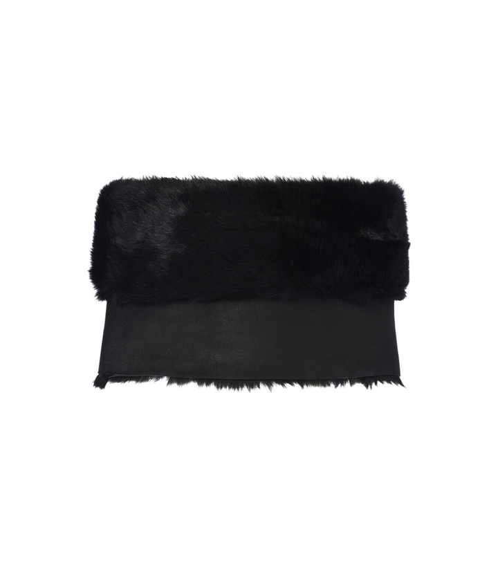 Photo: Gucci Off-shoulder shearling crop top