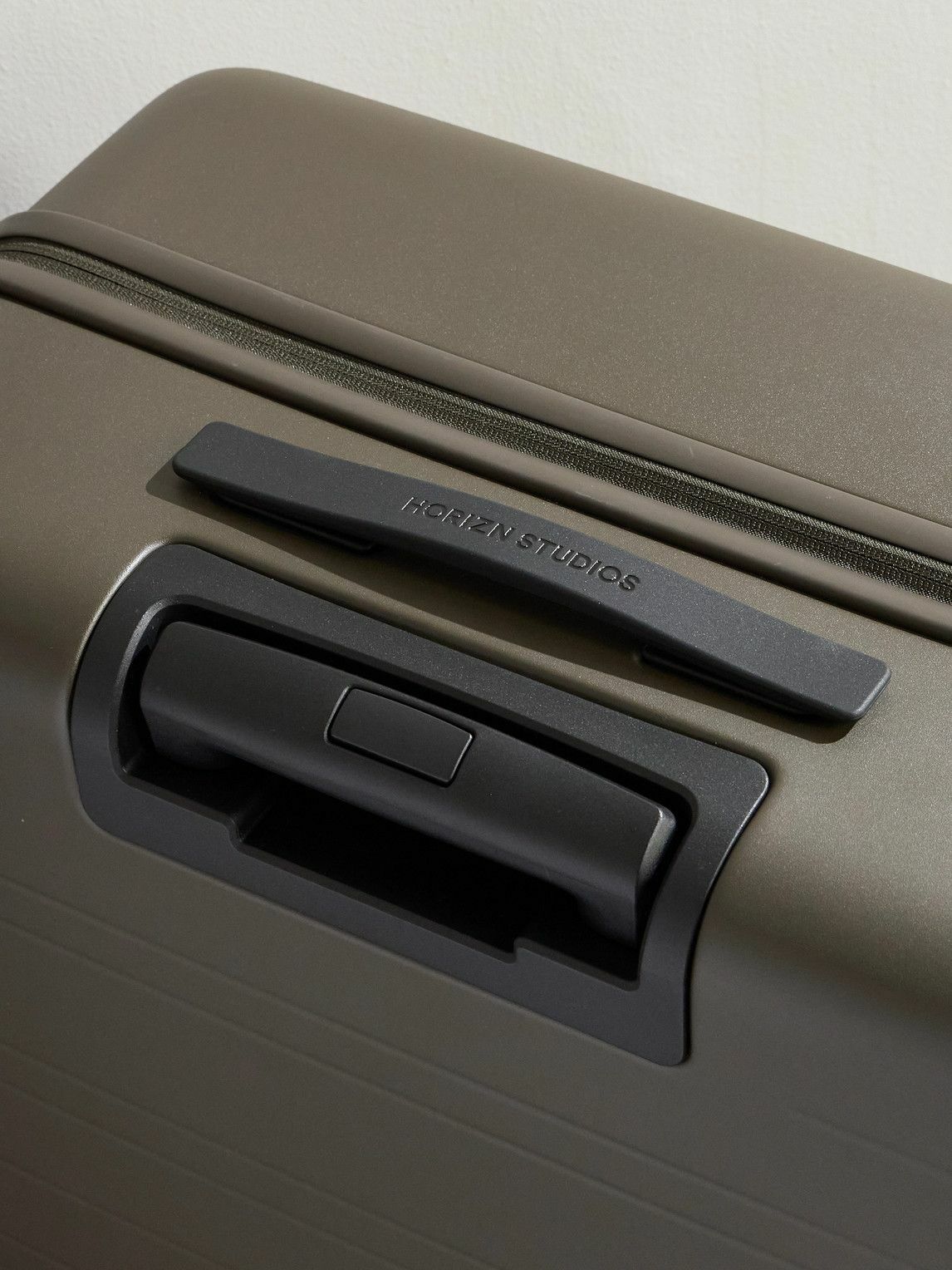 HORIZN STUDIOS - H7 Carry-On Hardshell Suitcase
