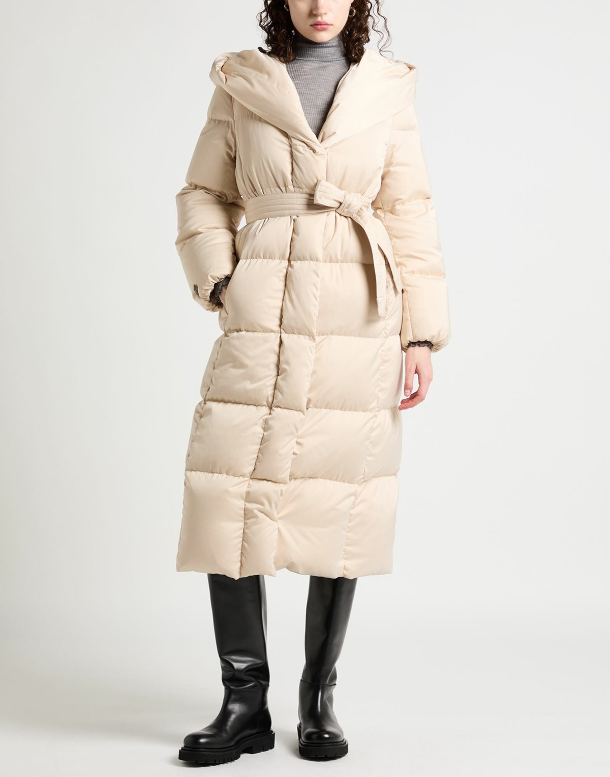 Peserico Womens Puffer Cream