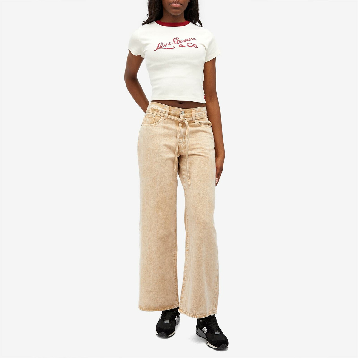 Levi's Women's Logo Graphic T-Shirt in White