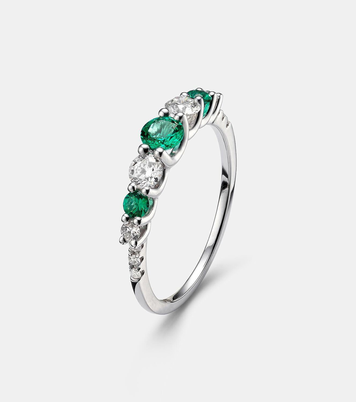 Bucherer Fine Jewellery Classics 18kt white gold ring with emeralds and diamonds