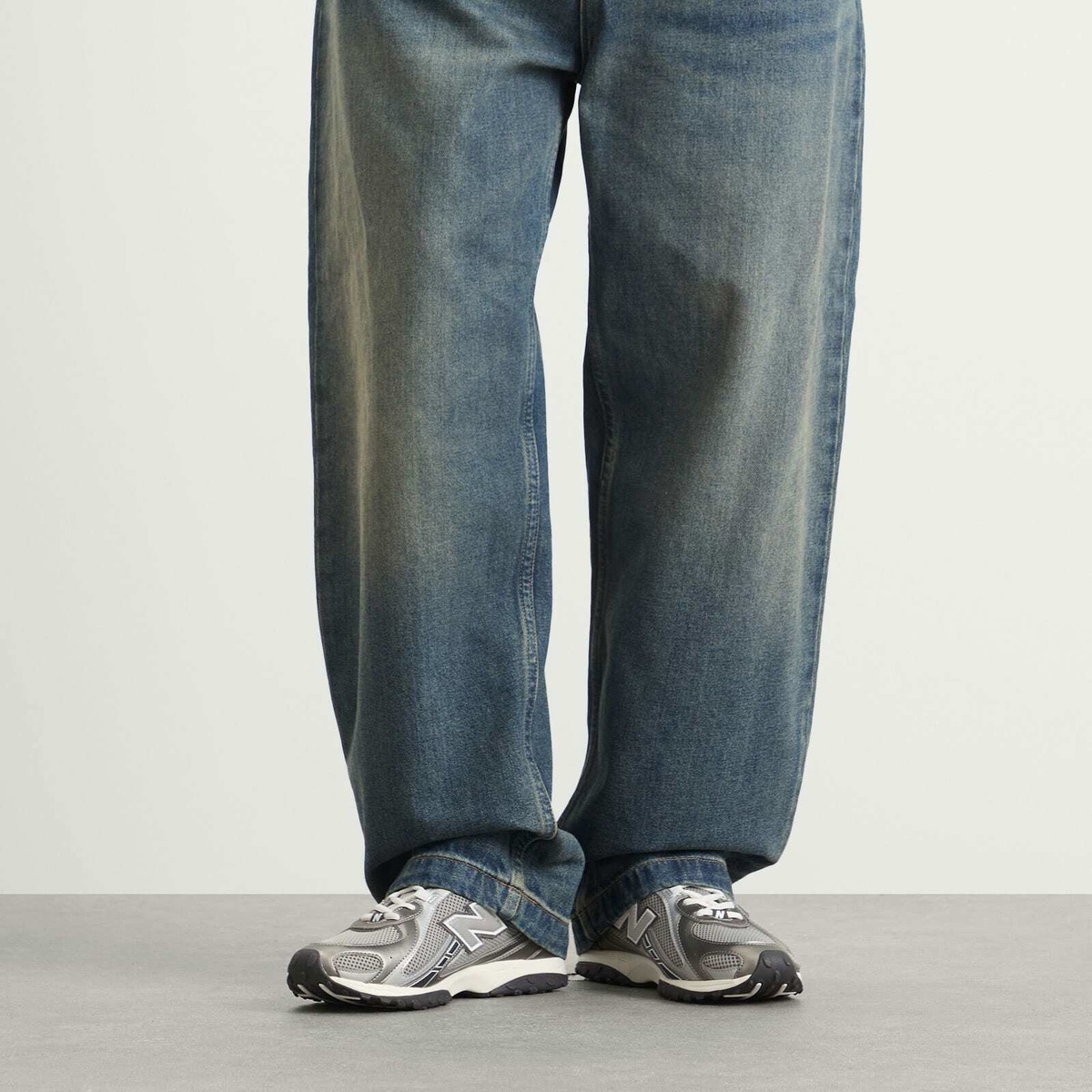 New Balance 204L Sneaker in Dark Silver Metallic/Slate Grey