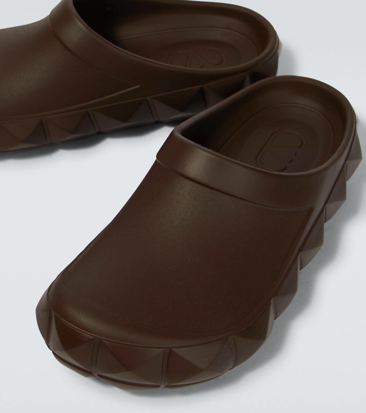 【Valentino Garavani】 Romanスタッド Turtle clogs 0400019534083?wid=600&hei=800&