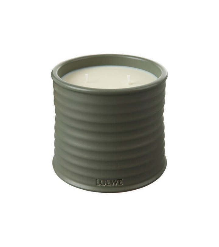 Photo: Loewe Home Scents Marihuana Medium scented candle