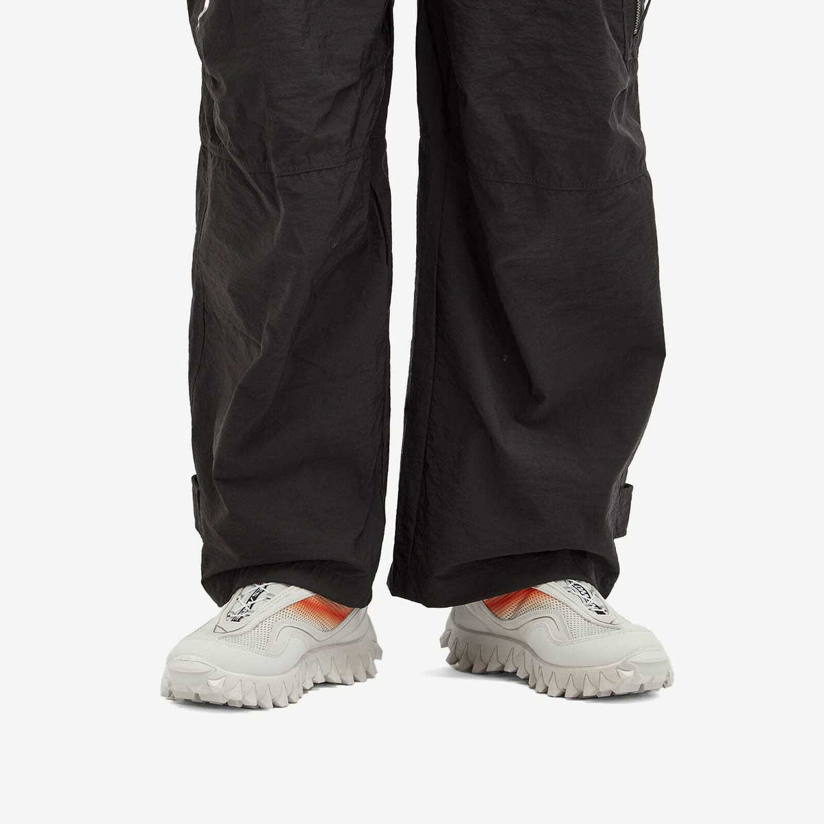 ☆SALOMON X ARIES☆ SNOWCLOG LUNAR ROCK SHOCKING ORANGE Salomon Men's x Aries Snowclog in Lunar Rock/Shocking Orange