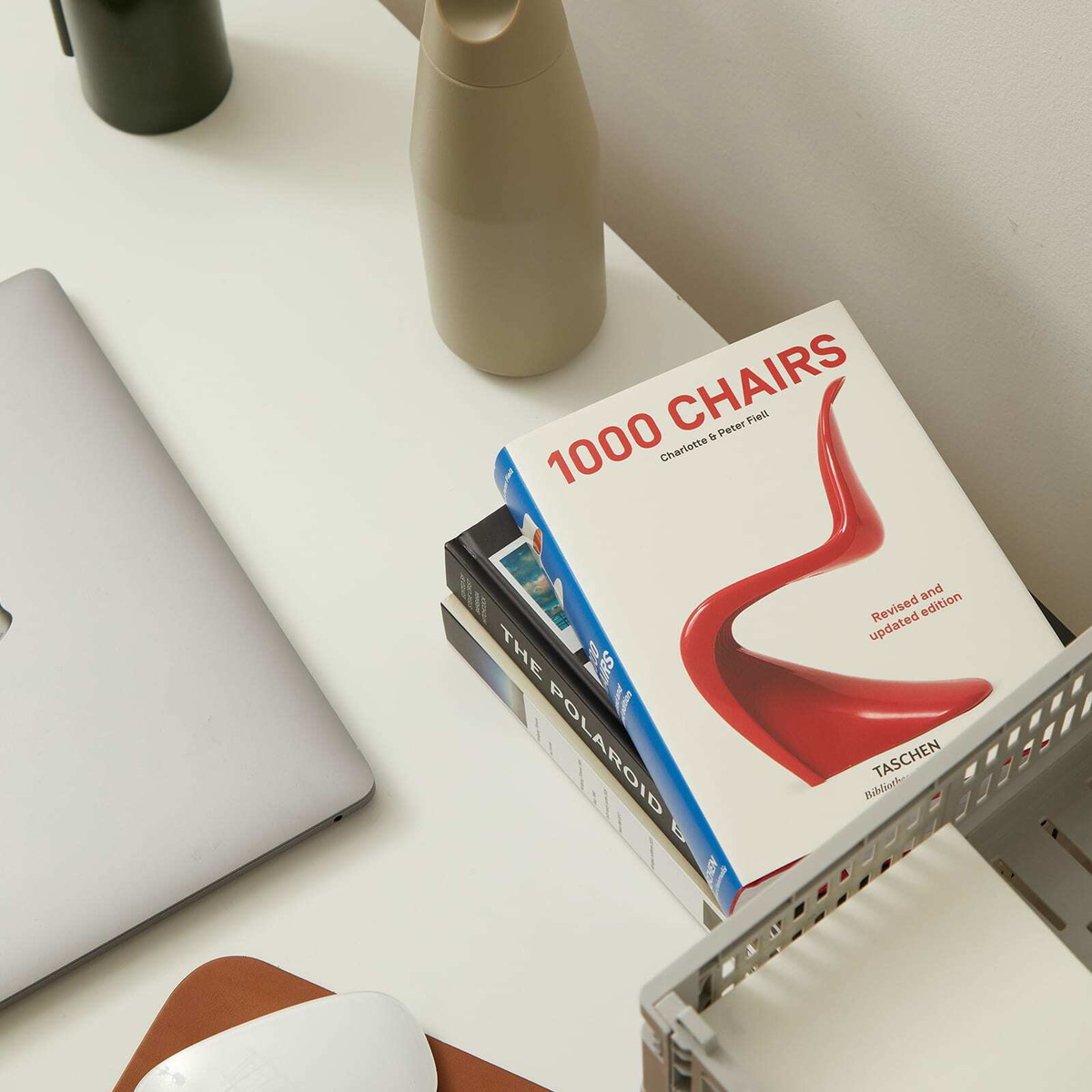 Taschen 1000 Chairs in Charlotte/Peter Fiell 