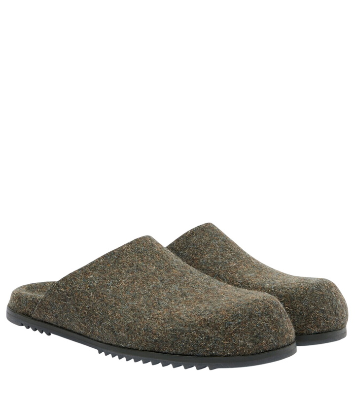 Photo: Rick Owens Granola slides