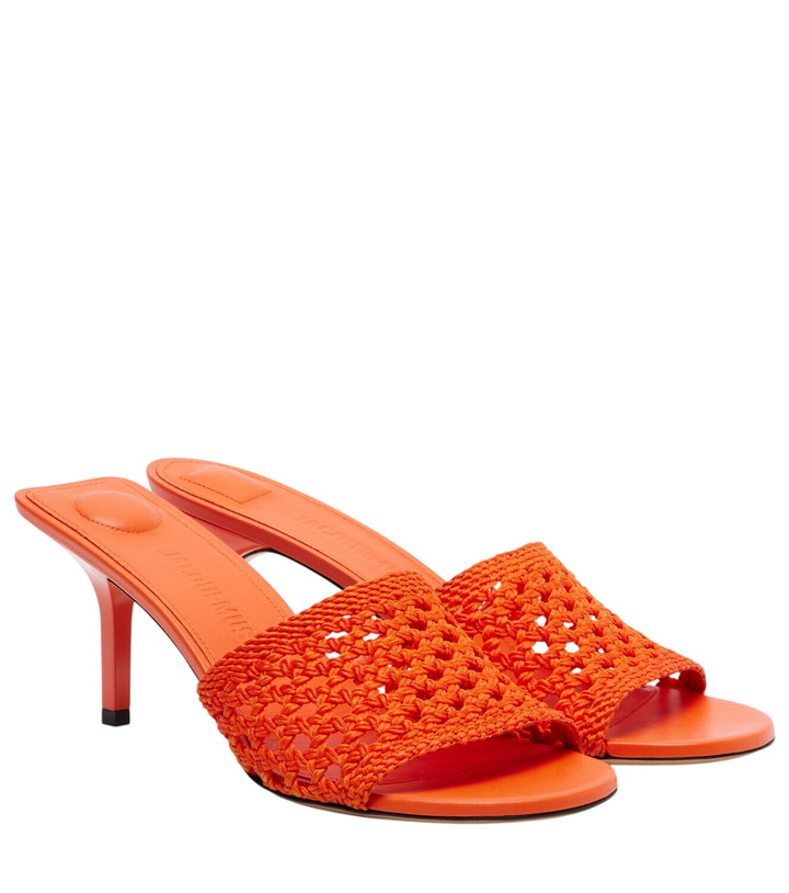 Photo: Jacquemus Cubisto woven raffia-effect mules