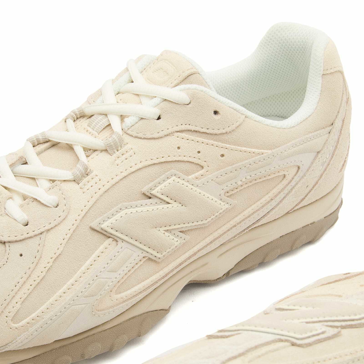 New Balance 204L Sneaker in Timberwolf