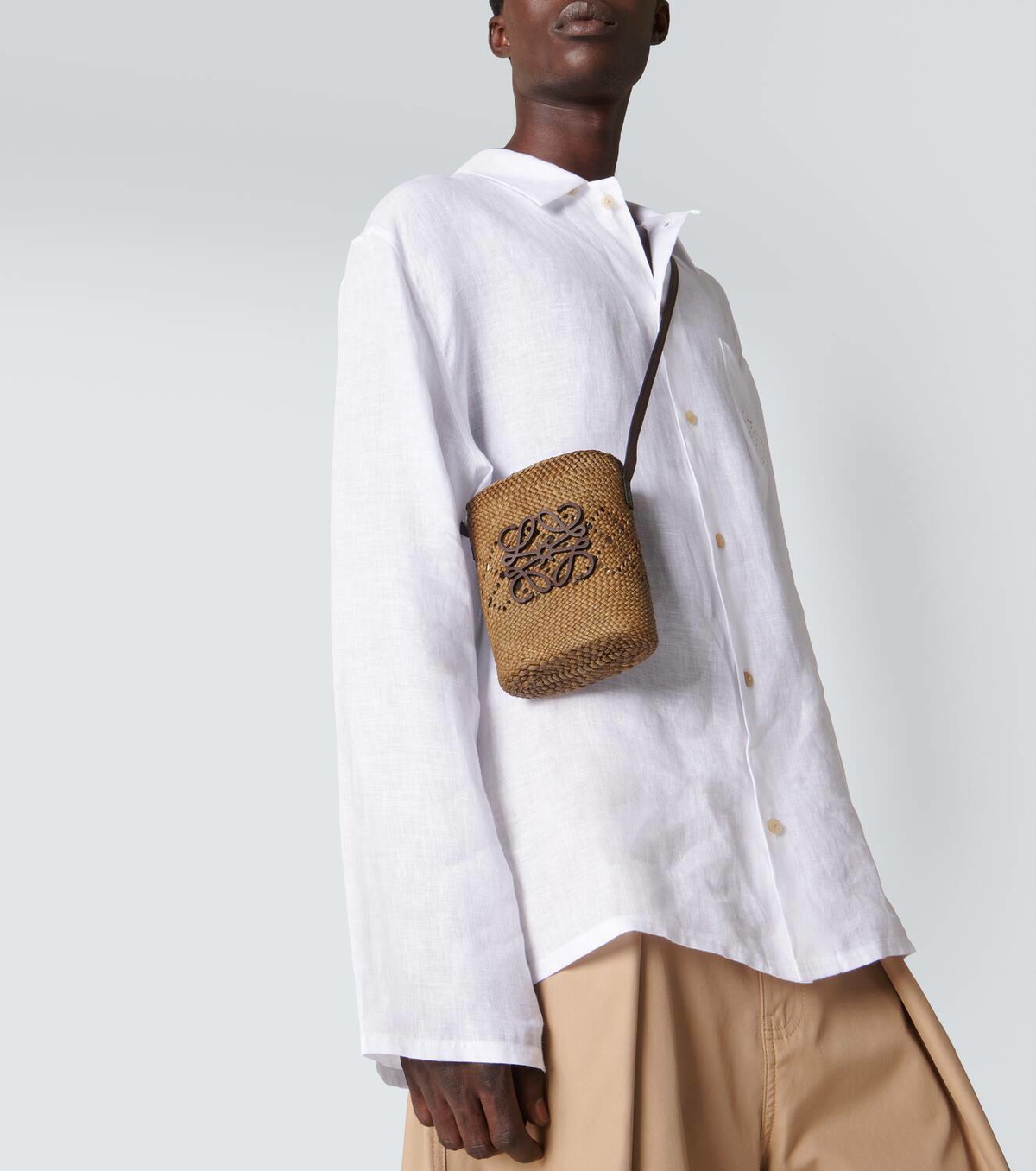Loewe Paula's Ibiza Ajouré Anagram raffia bucket bag Loewe Loewe Paula's Ibiza Ajouré Anagram raffia bucket bag Loewe