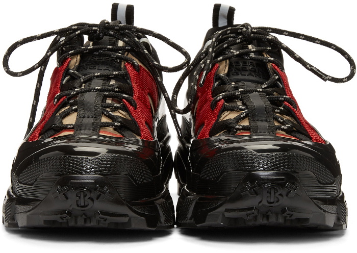 専用バーバリーBurberry Arthur Sneaker Black Red Burberry Black & Beige Arthur Sneakers Burberry