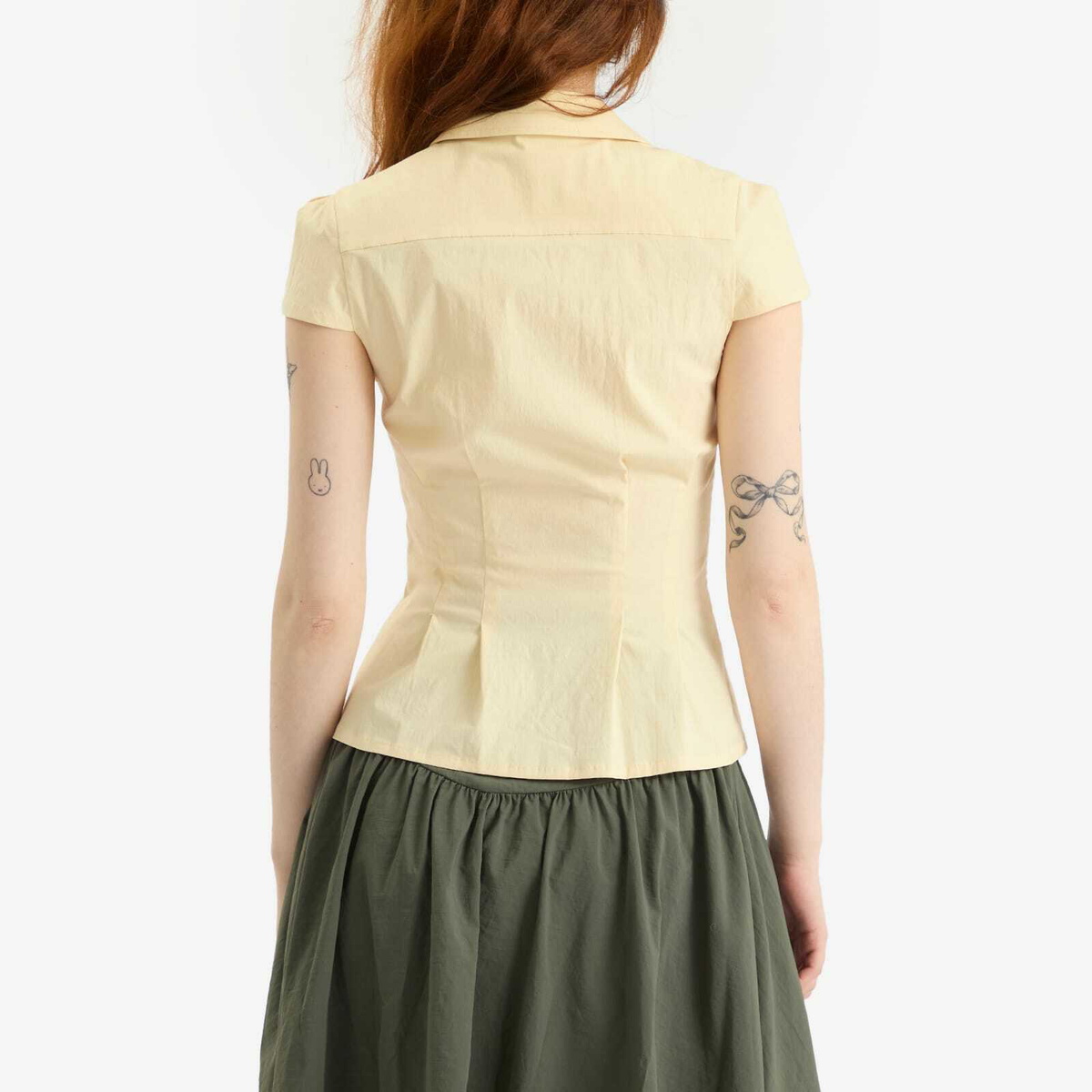 Peachy Den Women's Missy Blouse in Parchment