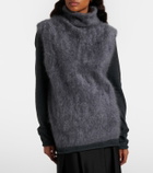 Lisa Yang Aisla cashmere turtleneck sweater