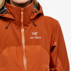 Arc'teryx Women's Beta AR Jacket in Fika