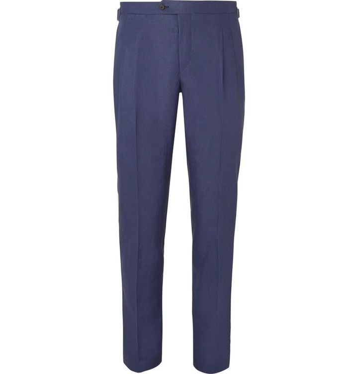 Photo: Thom Sweeney - Navy Slim-Fit Pleated Linen Trousers - Navy