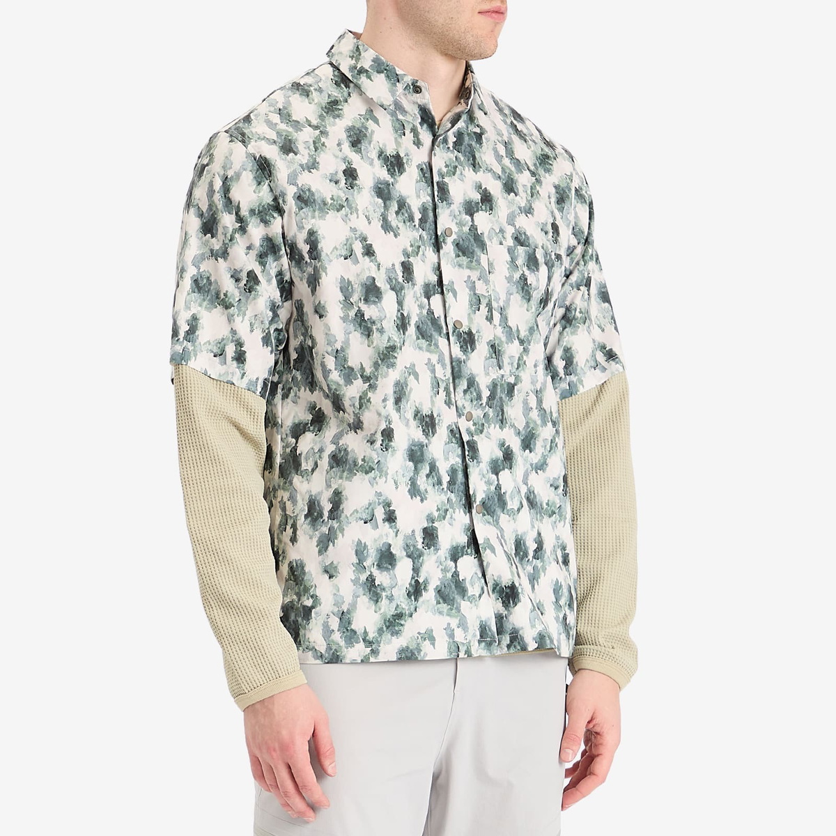 Snow Peak Men's Printed Breathable Quick Dry Shirt in Grey Print
