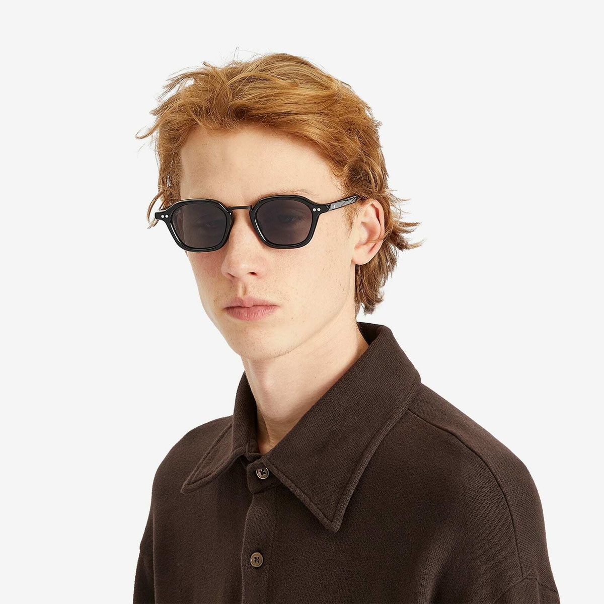 AKILA Iris Sunglasses in Black 