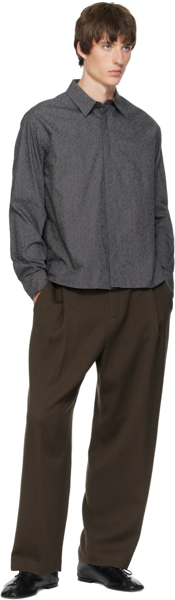 AMOMENTO Gray Floral Basic Shirt