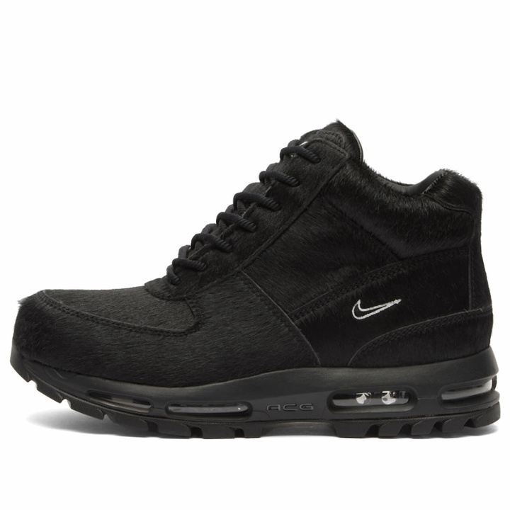 Photo: Nike Men's Air Max Goadome QS Boot in Black