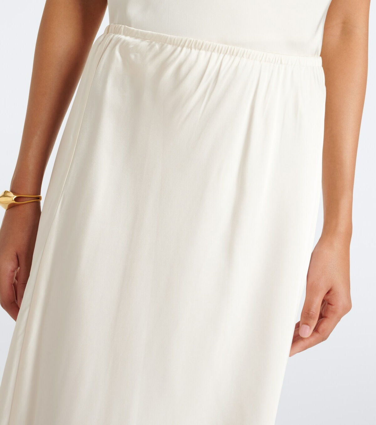 Vince Lace-trimmed satin midi skirt