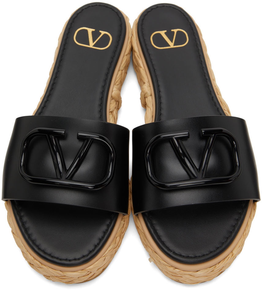 VALENTINO GARAVANI Patent Rubber Mens Rockstud VLogo Slide Sandals 41 Black  1017654