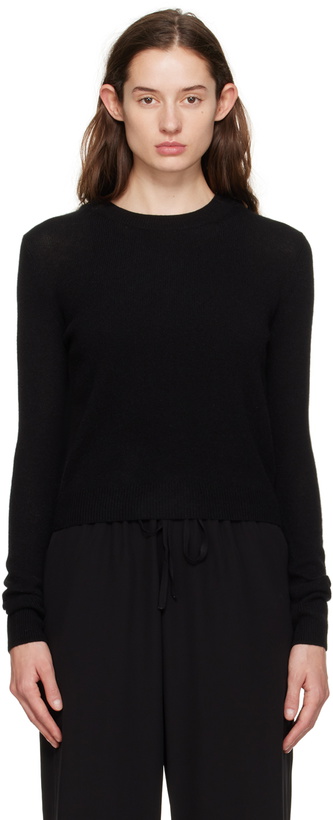 Photo: ÉTERNE Black Francis Sweater