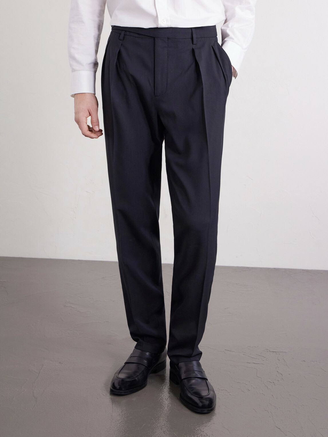Boglioli - Straight-Leg Pleated Virgin Wool Trousers - Black