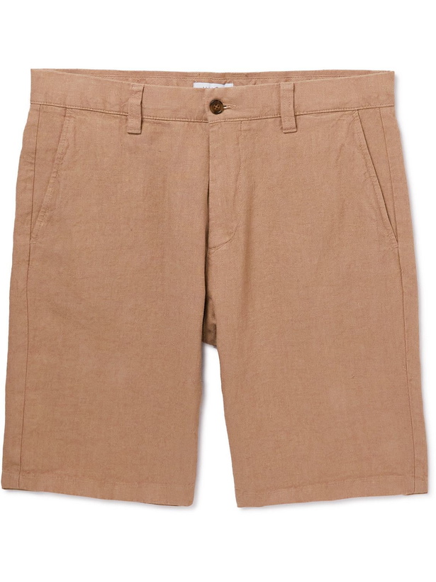 Photo: NN07 - Crown Straight-Leg Linen Shorts - Orange