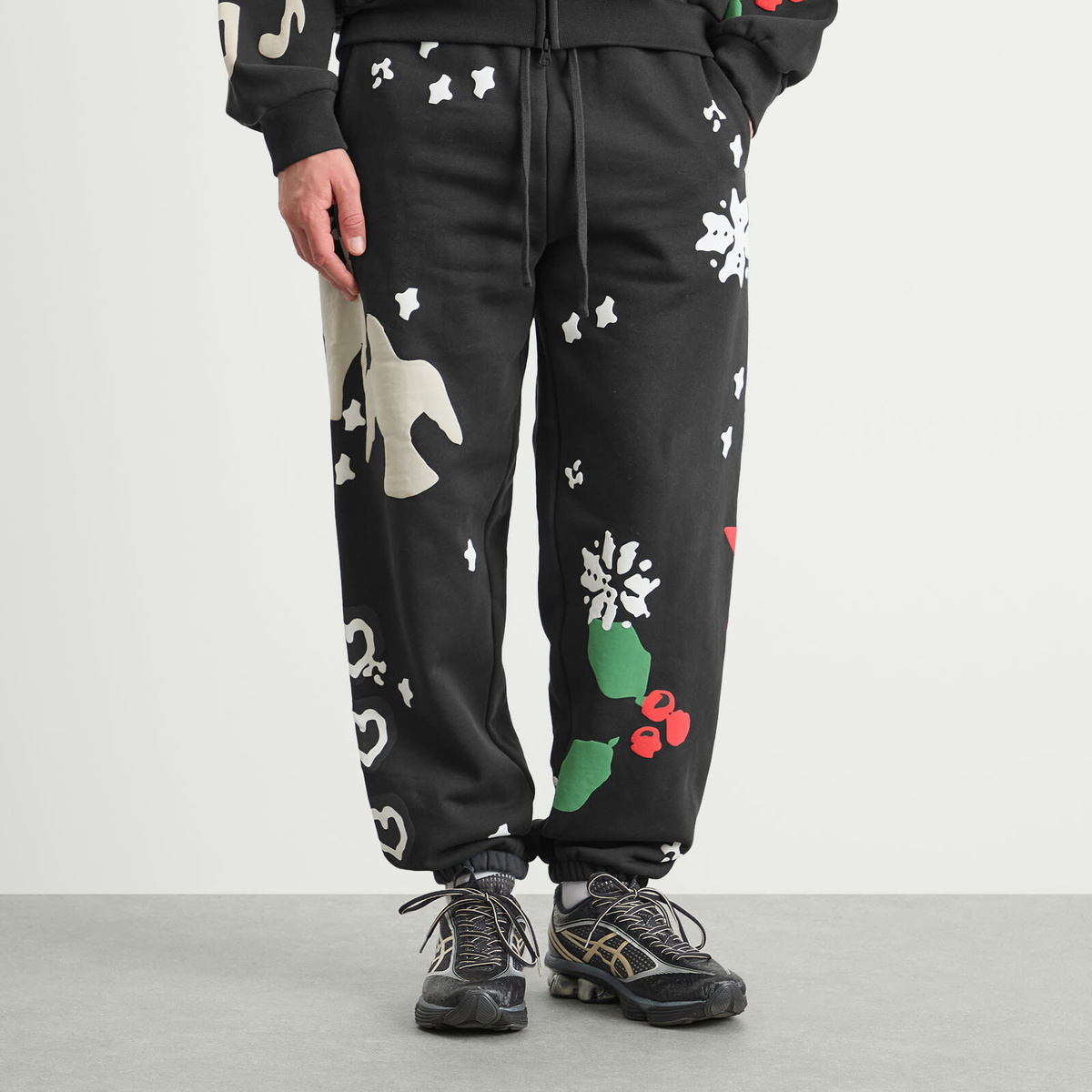 SKIMS Men's x Cactus Plant Flea Market Jogger in Onyx Dove Print