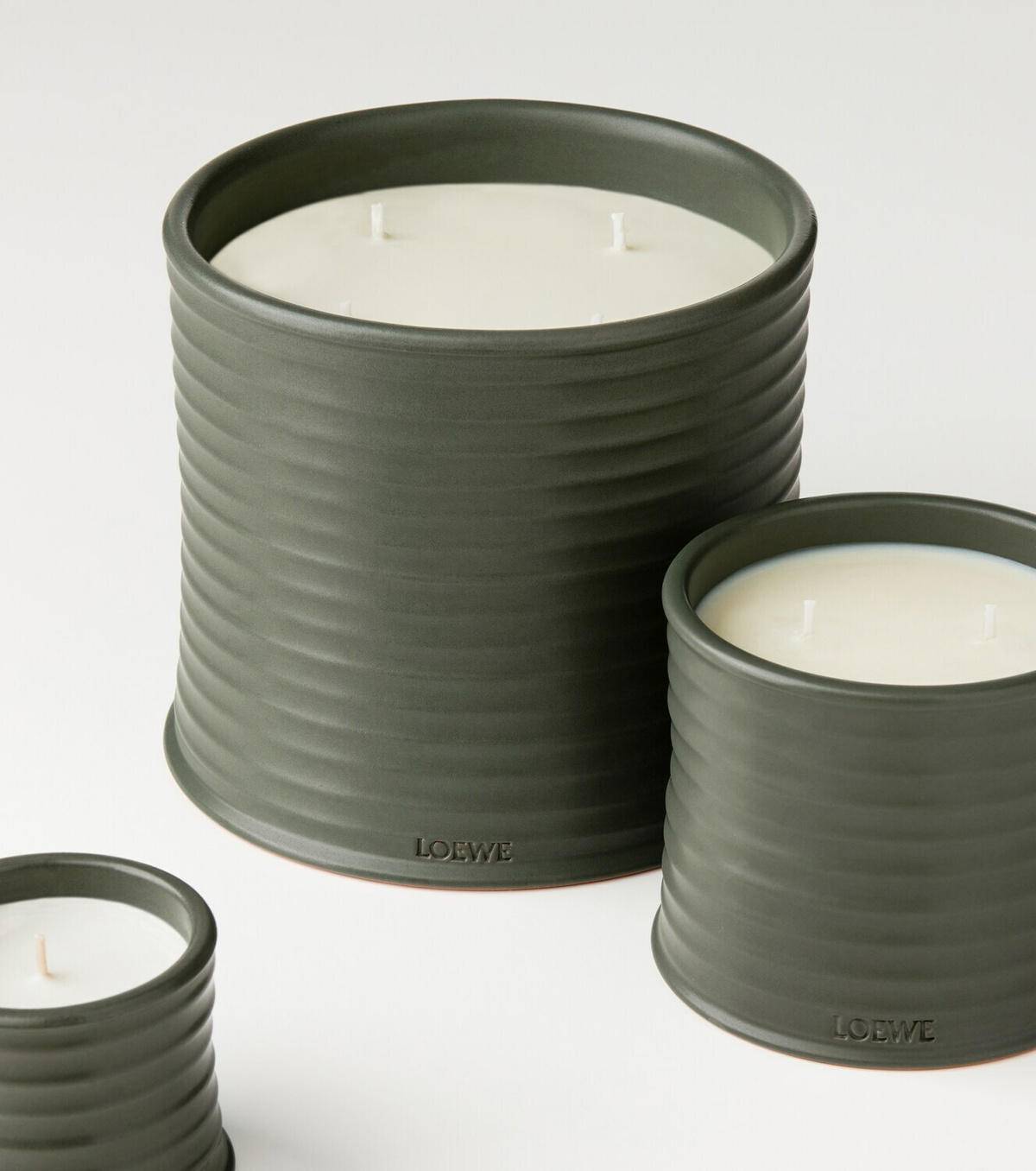 Loewe Home Scents Marihuana Small scented candle