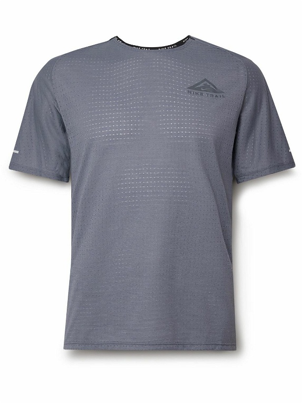 Photo: Nike Running - Trail Solar Chase Dri-FIT Mesh T-Shirt - Gray